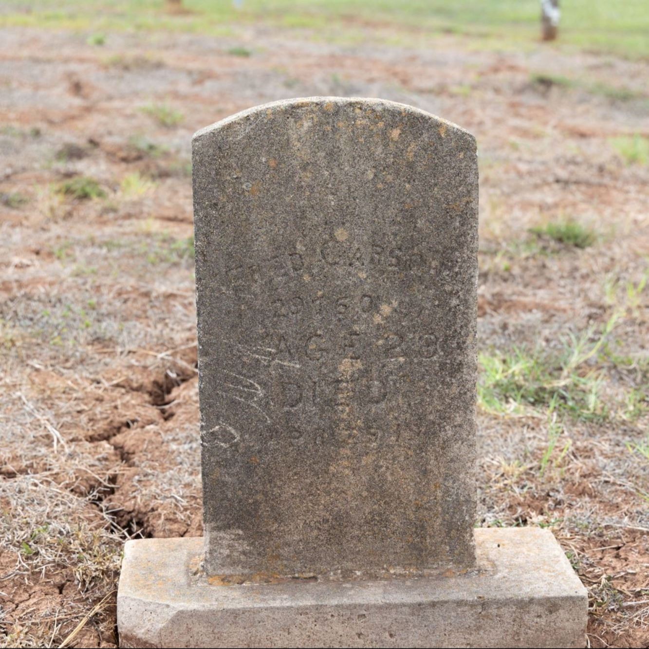 Pre-Restoration of Fred Carson's gravestone in 2023